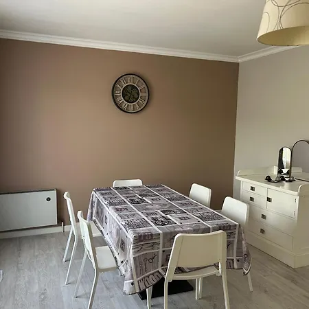 Le Clouquie アパート エスパリオン